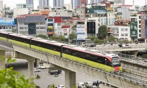 Đưa tuyến đường sắt đô thị Nhổn - Ga Hà Nội đoạn trên cao vào khai thác trước ngày 28/7