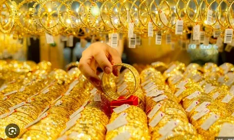 Giá vàng thế giới và trong nước đồng loạt giảm