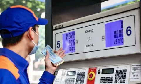 Giá xăng, dầu đồng loạt giảm