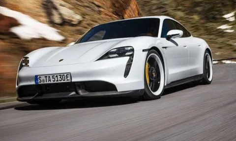 Triệu hồi hơn 40.000 xe điện Porsche Taycan, khách Việt có bị ảnh hưởng?