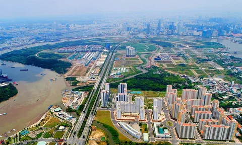 Giá đất TP.HCM tăng tới 51 lần, lo thị trường có 1 đợt tăng 'sốc'