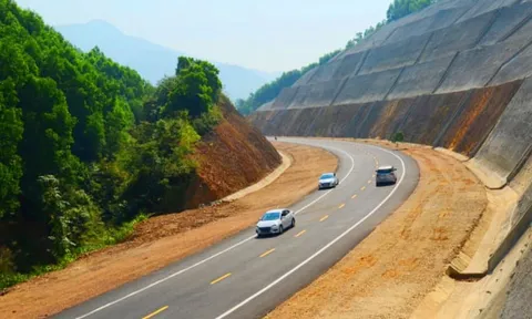 Phí cao tốc do Nhà nước đầu tư: Dự thu cao nhất 5.200 đồng/km