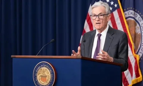 Fed giữ nguyên lãi suất bất chấp áp lực từ ông Trump