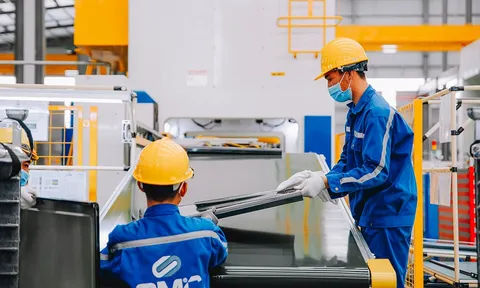 SMC mất giá gần 50%, nhà đầu tư 'ôm sầu' sau 3 tuần nắm giữ
