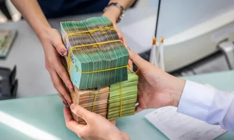 Top 10 ngân hàng huy động tiền gửi nhiều nhất nửa đầu 2025