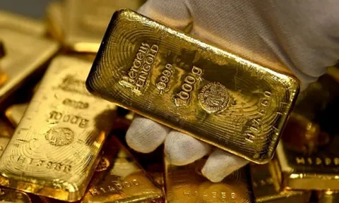 Giá vàng SJC bật tăng, nhẫn tròn trơn đứng im
