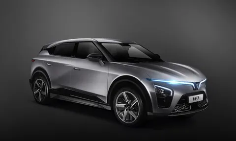 Loạt ưu đãi ‘khủng’ cho khách hàng mua VinFast VF 7 trong tháng 8