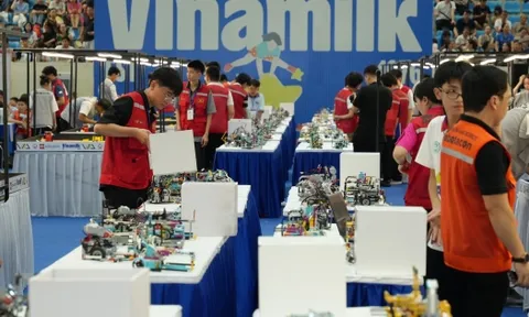 Vinamilk đồng hành cùng hơn 1500 tài năng trẻ trong cuộc thi Robotacon Wro 2024