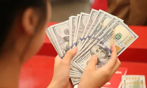 Giá USD ngân hàng lên mức cao mới