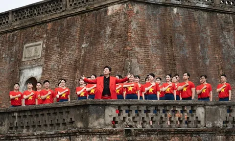 Divo Tùng Dương: Tôi tự hào dùng âm nhạc ngợi ca Tổ quốc