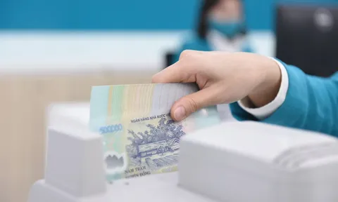 Loạt nhà băng sắm sửa tăng vốn điều lệ trả cổ tức 'khủng' cho cổ đông