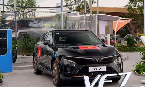 VinFast VF 7: “Siêu xe” chinh phục người trẻ bằng cả hiệu suất lẫn chi phí
