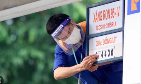 Giá xăng, dầu trong nước đồng loạt tăng