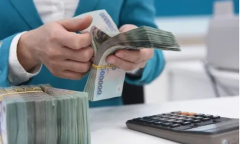 Ngân hàng đầu tiên cho vay trả nợ ngân hàng khác, lãi suất chỉ 6,9%/năm