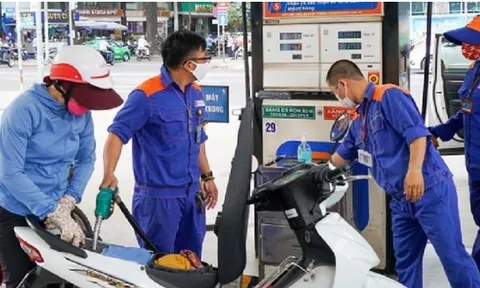 Giá xăng đối mặt đợt tăng giá mạnh lần thứ 6 liên tiếp