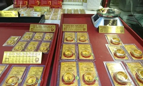 Giá vàng thế giới giảm nhẹ, trong nước vàng nhẫn tròn tiếp tục tăng