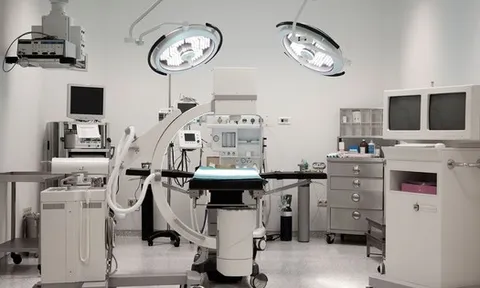 Bệnh viện Việt Mỹ liên tiếp thua lỗ, báo cáo tài chính dày đặc ý kiến ngoại trừ