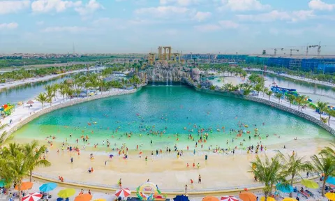 Phố lên đèn, cư dân “Quận Ocean” háo hức lên đồ đi dạ hội