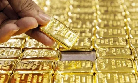 Giá vàng thế giới và trong nước đồng loạt giảm