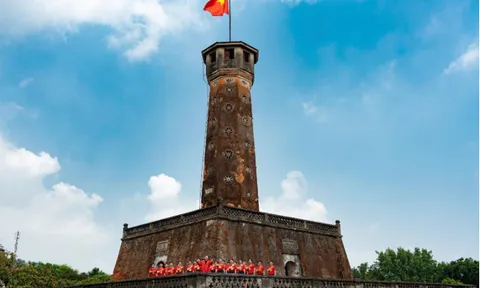 Điều gì khiến MV Việt Nam – Tự hào tiếp bước tương lai “phủ đỏ” mạng xã hội