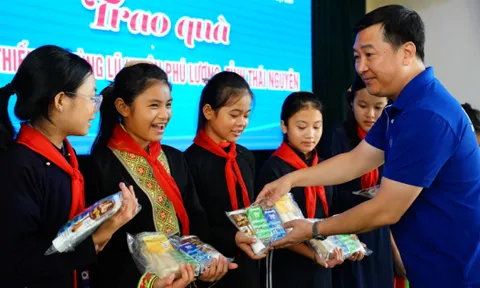 Vinamilk tổ chức nhiều hoạt động trung thu cho trẻ em mọi miền