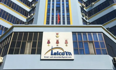 Doanh nghiệp chuẩn bị rời sàn, Chủ tịch Telcom bán sạch cổ phiếu