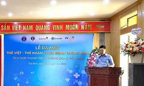 PVcomBank đồng phát hành “Thẻ Việt – Thẻ khám chữa bệnh thông minh”