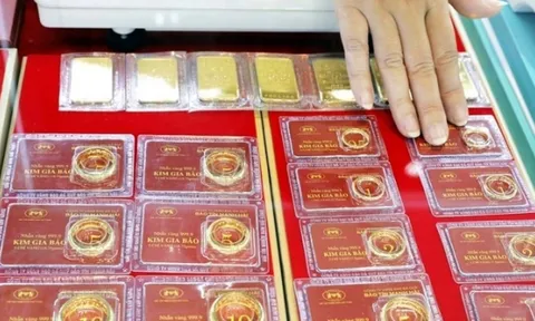 Giá vàng nhẫn bất ngờ giảm