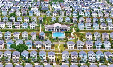 Bóc trần chiêu trò 'tạo sóng' bất động sản