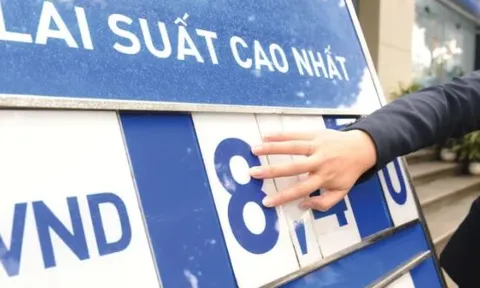 Huy động vốn vẫn tăng chậm, ngân hàng tung quà tặng khuyến mại để ‘hút’ tiền gửi