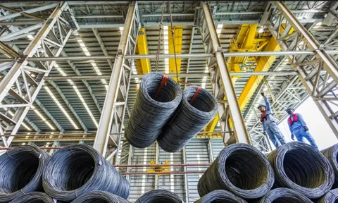 Hòa Phát tăng giá thép ngay từ đầu tháng 10