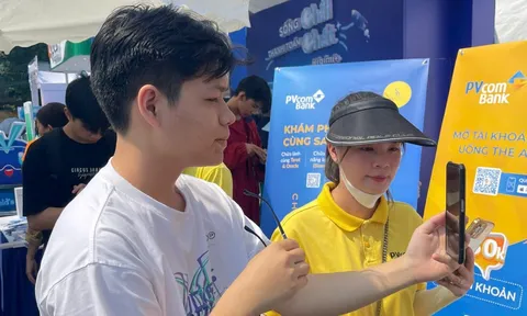 Công nghệ thanh toán mới lần đầu tiên được giới thiệu tới giới trẻ Hà Nội