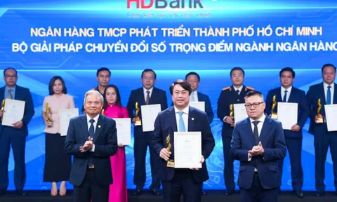 HDBank ghi dấu ấn tại Giải thưởng Chuyển đổi số Việt Nam 2025 với bộ giải pháp số trọng điểm ngành ngân hàng