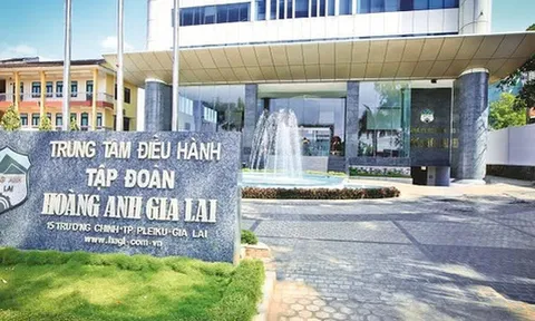 HAGL tiếp tục “dọn nợ”
