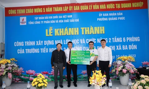 Khánh thành và bàn giao Nhà lớp học và chức năng của Trường Tiểu học số 2, thị xã Ba đồn, tỉnh Quảng Bình