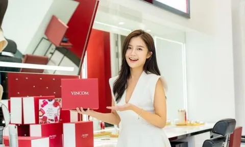 Vincom: Điểm hẹn vạn quà tặng, trao ngàn lời yêu thương