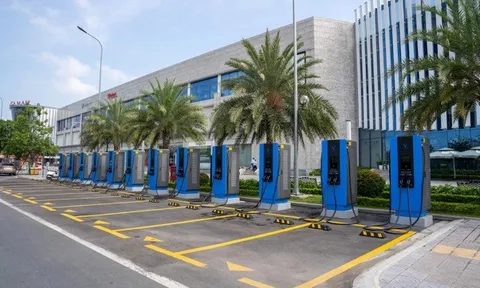 Hệ thống “trạm sạc toàn dân” của V-GREEN củng cố ngôi vương của hãng xe số 1 thị trường VinFast   