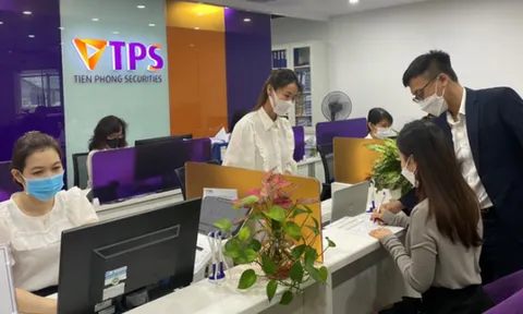 Chứng khoán TPS tiếp tục bán lỗ trái phiếu, dòng tiền kinh doanh âm