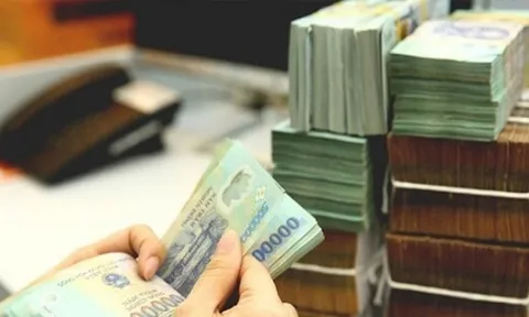 Chính sách về tiền lương, quản lý cán bộ có hiệu lực từ tháng 11
