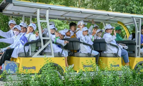 Vinamilk lan tỏa ý thức bảo vệ môi trường đến học sinh qua siêu nhà máy sữa và trang trại Green Farm