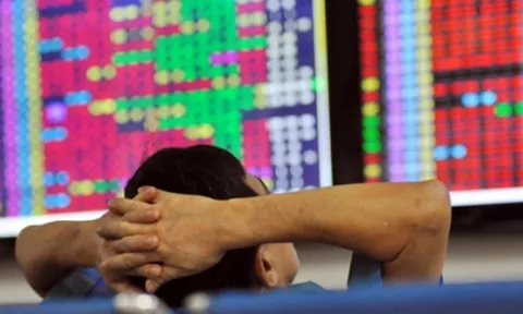Cổ phiếu giảm la liệt, VN-Index mất 13 điểm