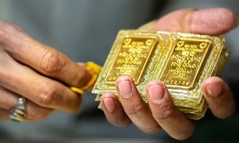 Giá vàng trong nước tiếp tục giảm sâu
