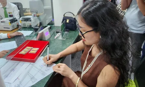 Từ 15/11/2025: Chuyển từ 500 triệu phải báo cáo Cục Phòng chống rửa tiền