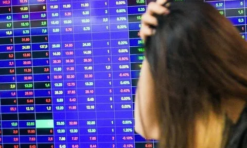 Lăng kính chứng khoán 31/10: Phòng thủ hơn là giải ngân bắt đáy sớm