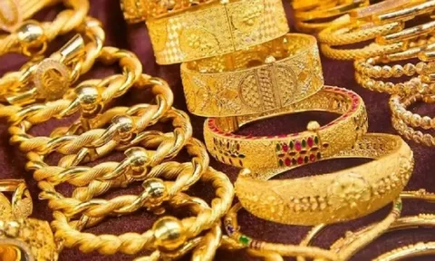 Giá vàng thế giới và trong nước tiếp tục lập đỉnh mới
