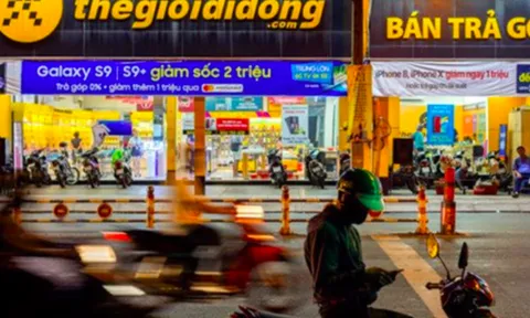 Lợi nhuận giảm liên tục, Thế giới Di động dừng mở mới các cửa hàng