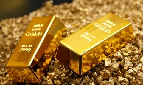 Giá vàng thế giới tăng mạnh, trong nước đi ngang