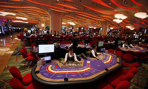 Chính thức gia hạn thí điểm cho người Việt vào chơi casino