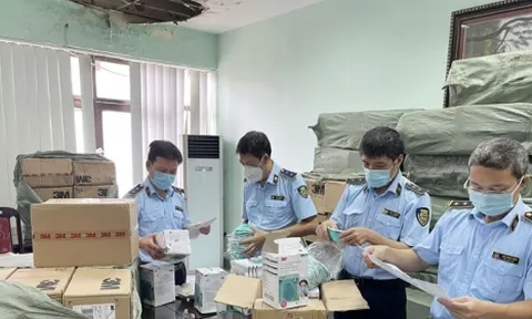 Hà Nội truy quét, kiểm tra các kho hàng lậu dịp cuối năm