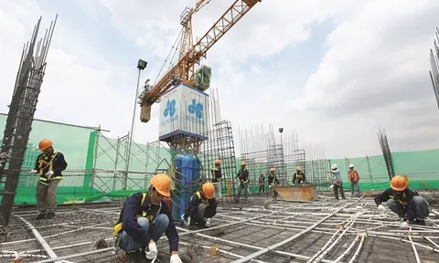 'Bão giá' nguyên vật liệu và chi phí lãi vay 'bào mòn' lợi nhuận loạt doanh nghiệp xây dựng